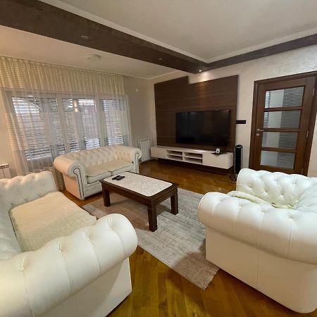 Hotel Royal Garden Nikšić Bagian luar foto