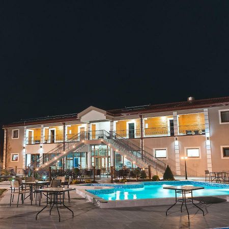 Hotel Royal Garden Nikšić Bagian luar foto