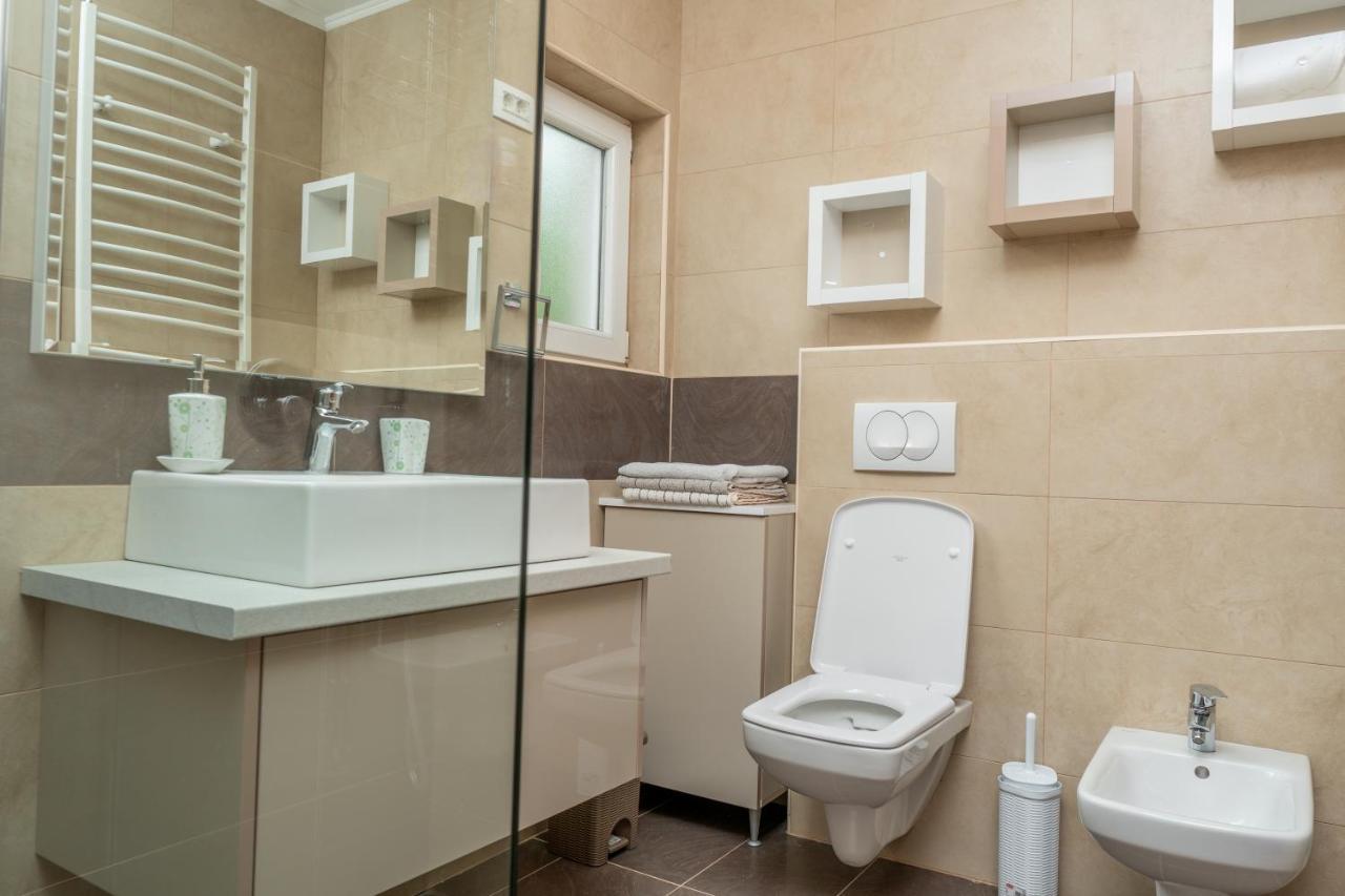 Hotel Royal Garden Nikšić Ruang foto