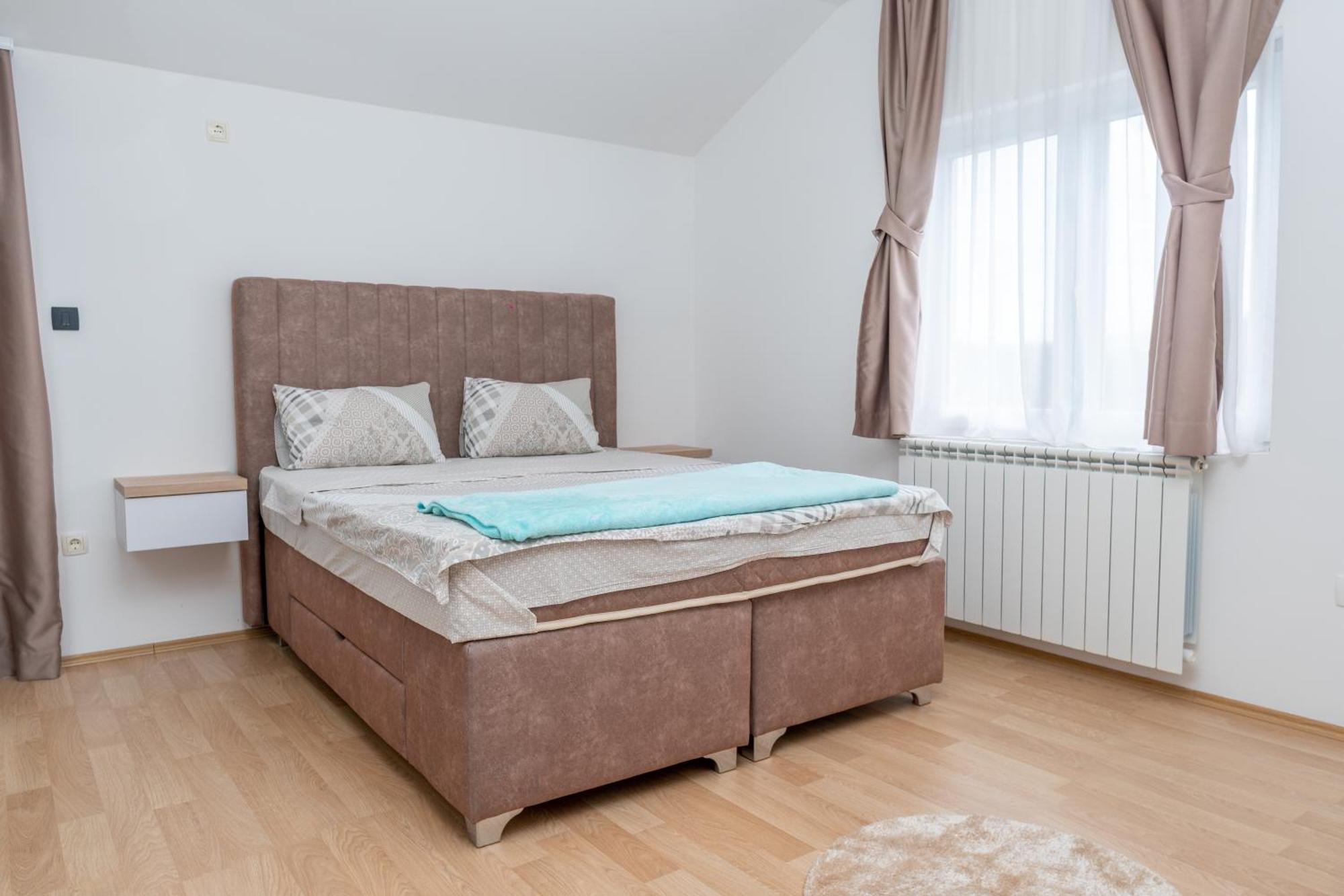 Hotel Royal Garden Nikšić Ruang foto