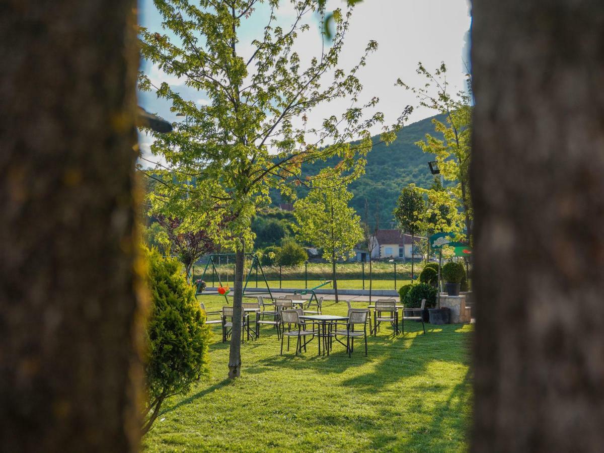 Hotel Royal Garden Nikšić Bagian luar foto