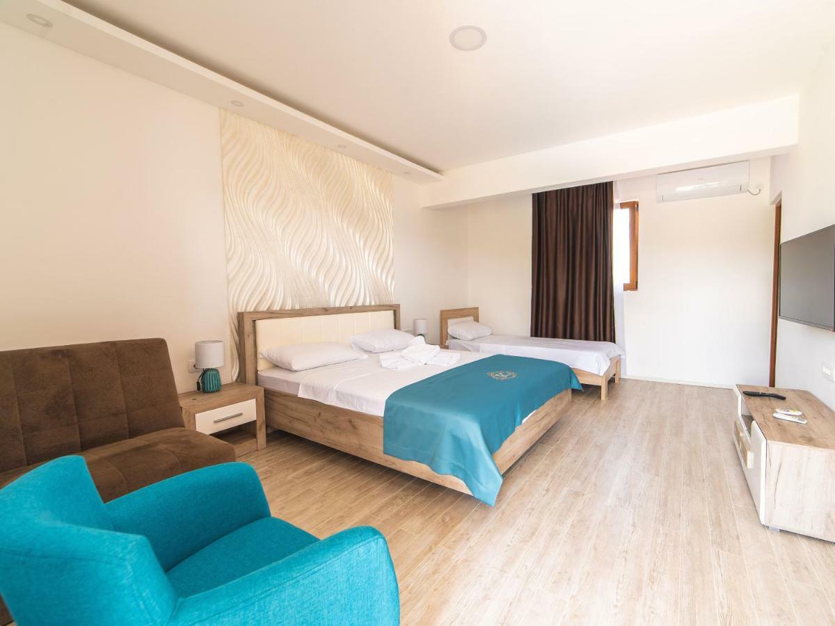 Hotel Royal Garden Nikšić Bagian luar foto