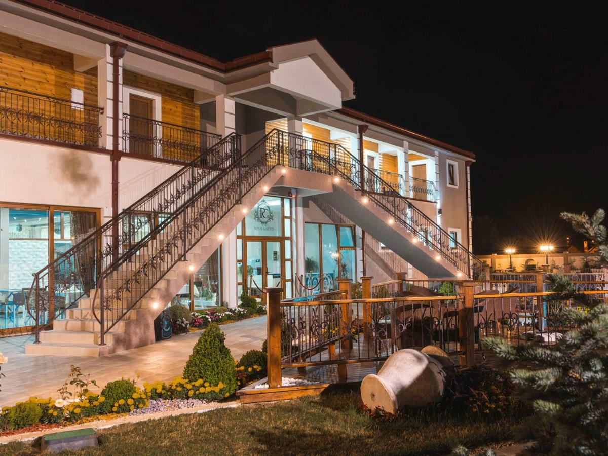 Hotel Royal Garden Nikšić Bagian luar foto