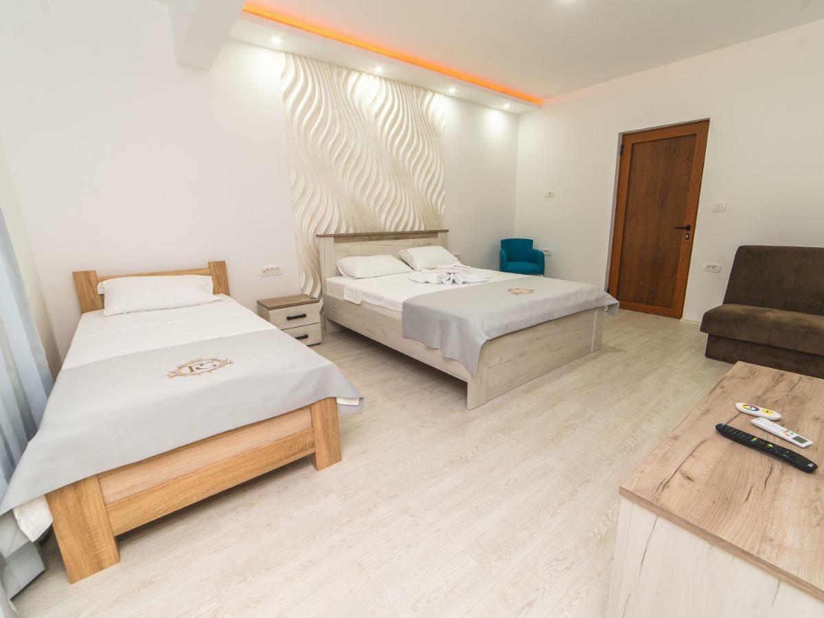Hotel Royal Garden Nikšić Bagian luar foto
