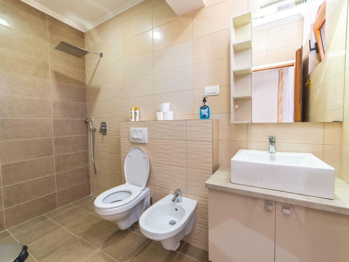 Hotel Royal Garden Nikšić Bagian luar foto