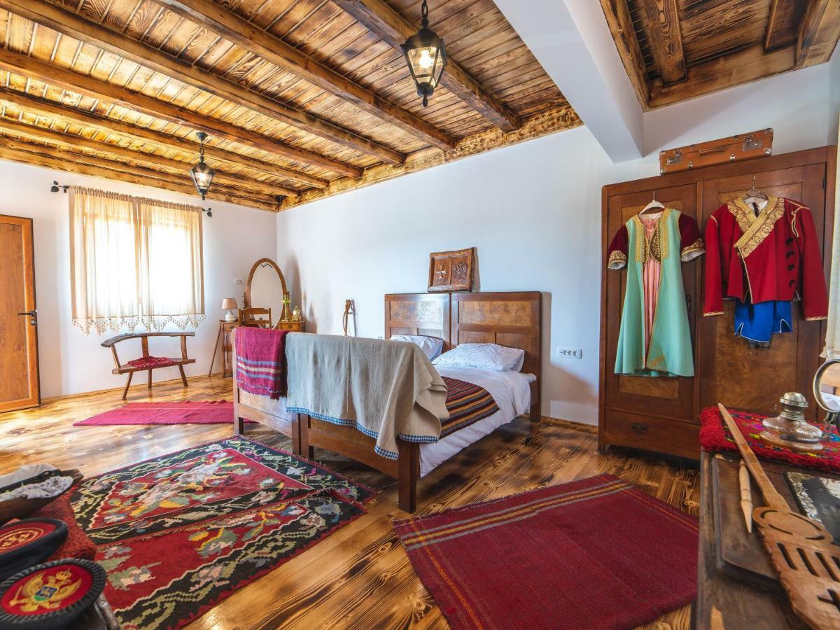 Hotel Royal Garden Nikšić Bagian luar foto